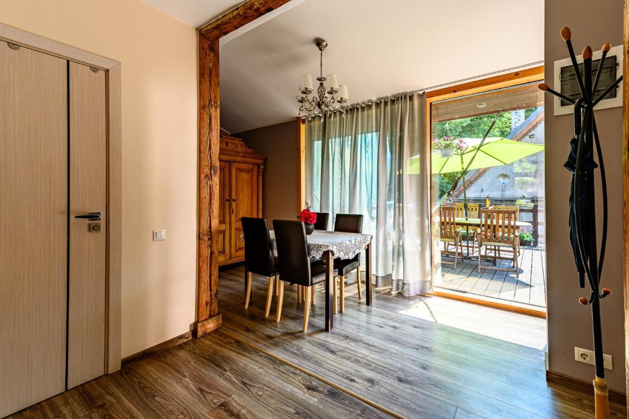 Holiday Apartment With Terrace Liepaja Bagian luar foto