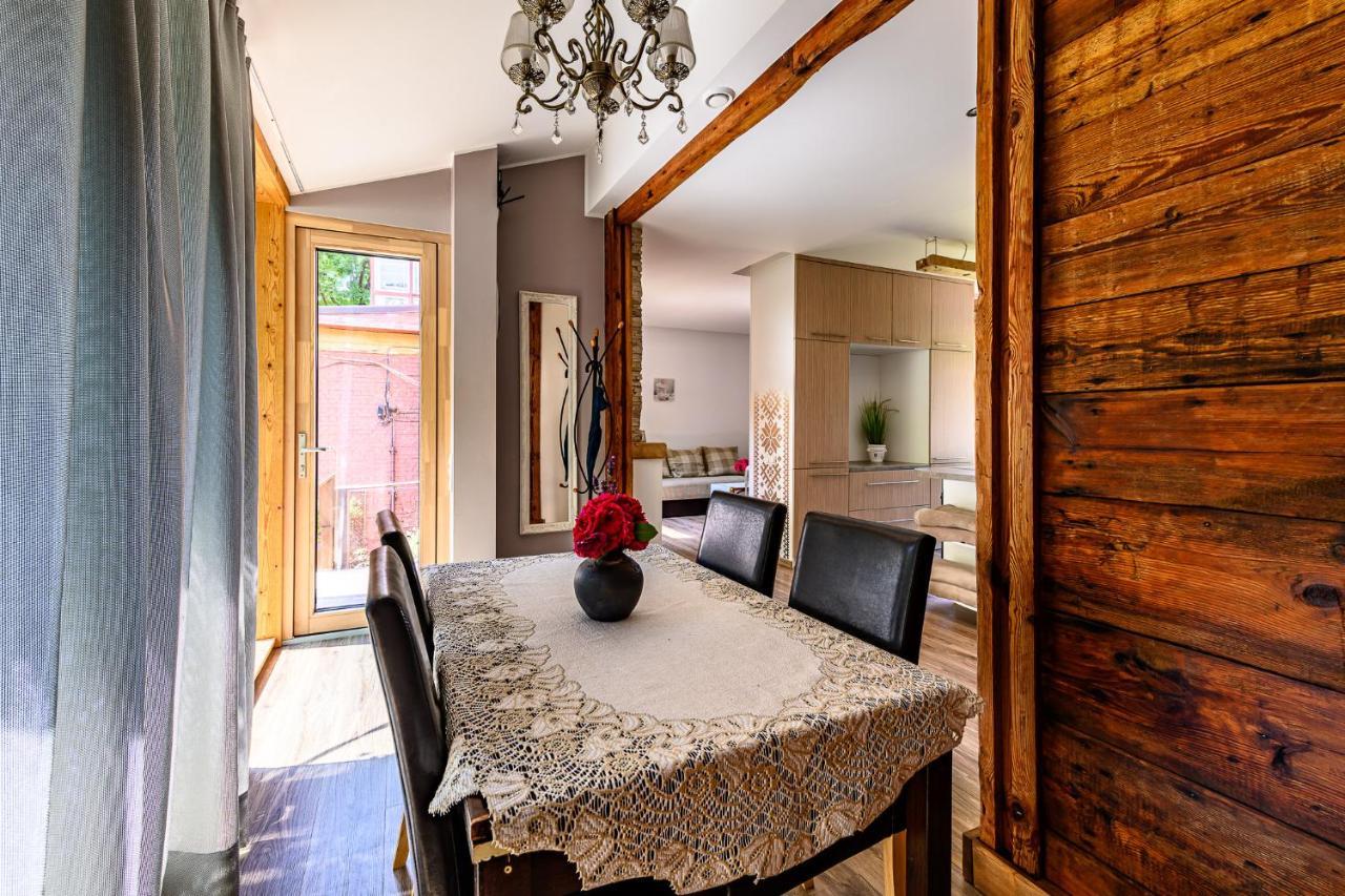 Holiday Apartment With Terrace Liepaja Bagian luar foto
