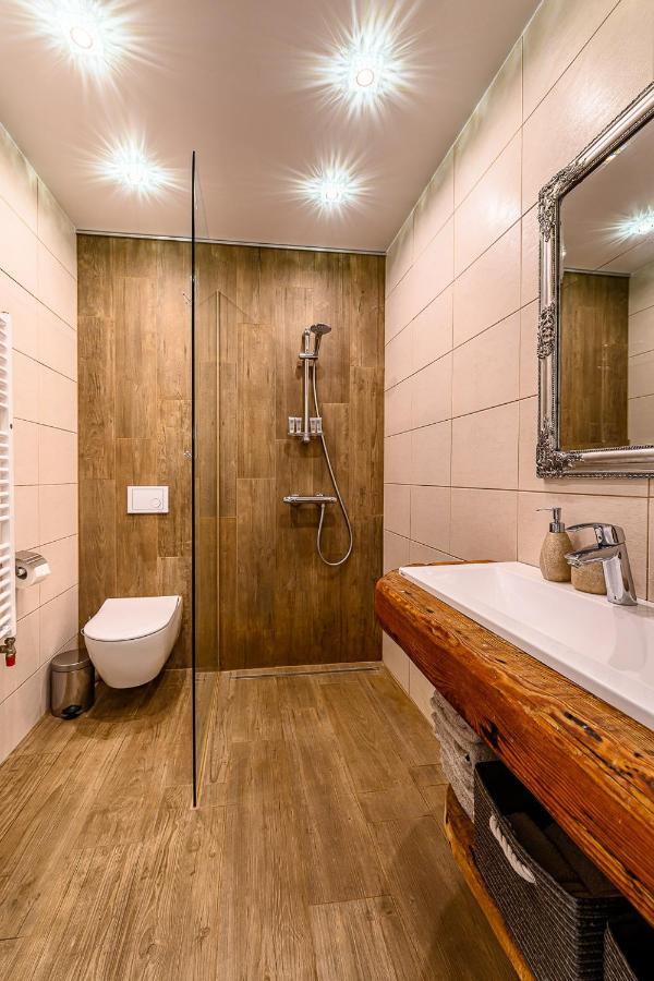 Holiday Apartment With Terrace Liepaja Bagian luar foto