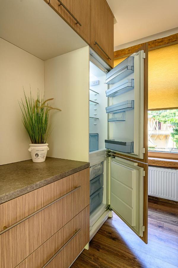 Holiday Apartment With Terrace Liepaja Bagian luar foto