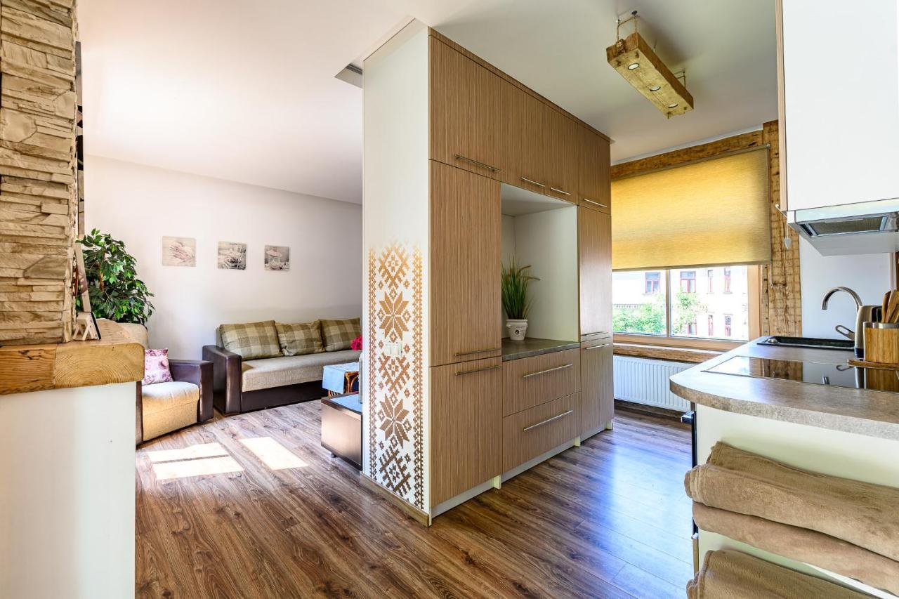 Holiday Apartment With Terrace Liepaja Bagian luar foto